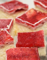 ciasto budyniowe MUS Truskawkowy galaretka  masa herbatniki bez pieczenia przepis łatwe szybkie