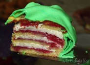 ninjago malinowy tort niespodzianka mascarpone urodzinowy masa plastyczna cukrowa