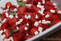 sałatka arbuz truskawki feta mięta orzeźwiająca