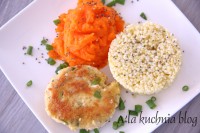 kotlety jajeczne puree marchewkowe kasza jaglana lunch szybkie danie do pracy zdrowe fit jajko kotlet wegetariańskie dla dzieci