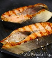 Spaghetti łosoś kapary granat rukola makaron czosnek śmietana