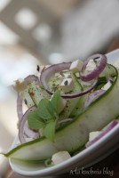 mizeria inaczej feta czerwona cebula zioła lawenda nagietek