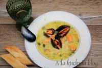 mule małże skorupiaki w winie białe wino warzywa masło bazyliowe duszone