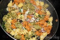 pasta frutti di mare omółki krewetki kalmary makaron oliwki czarne 