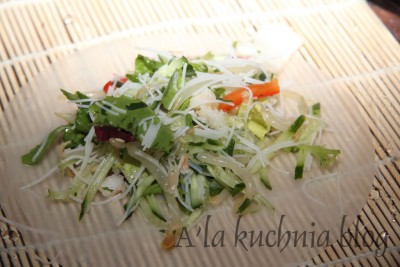 roladki papier ryżowy krewetki przystawka kuchnia azjatycka sałatka krewetkowa sajgonka tajska